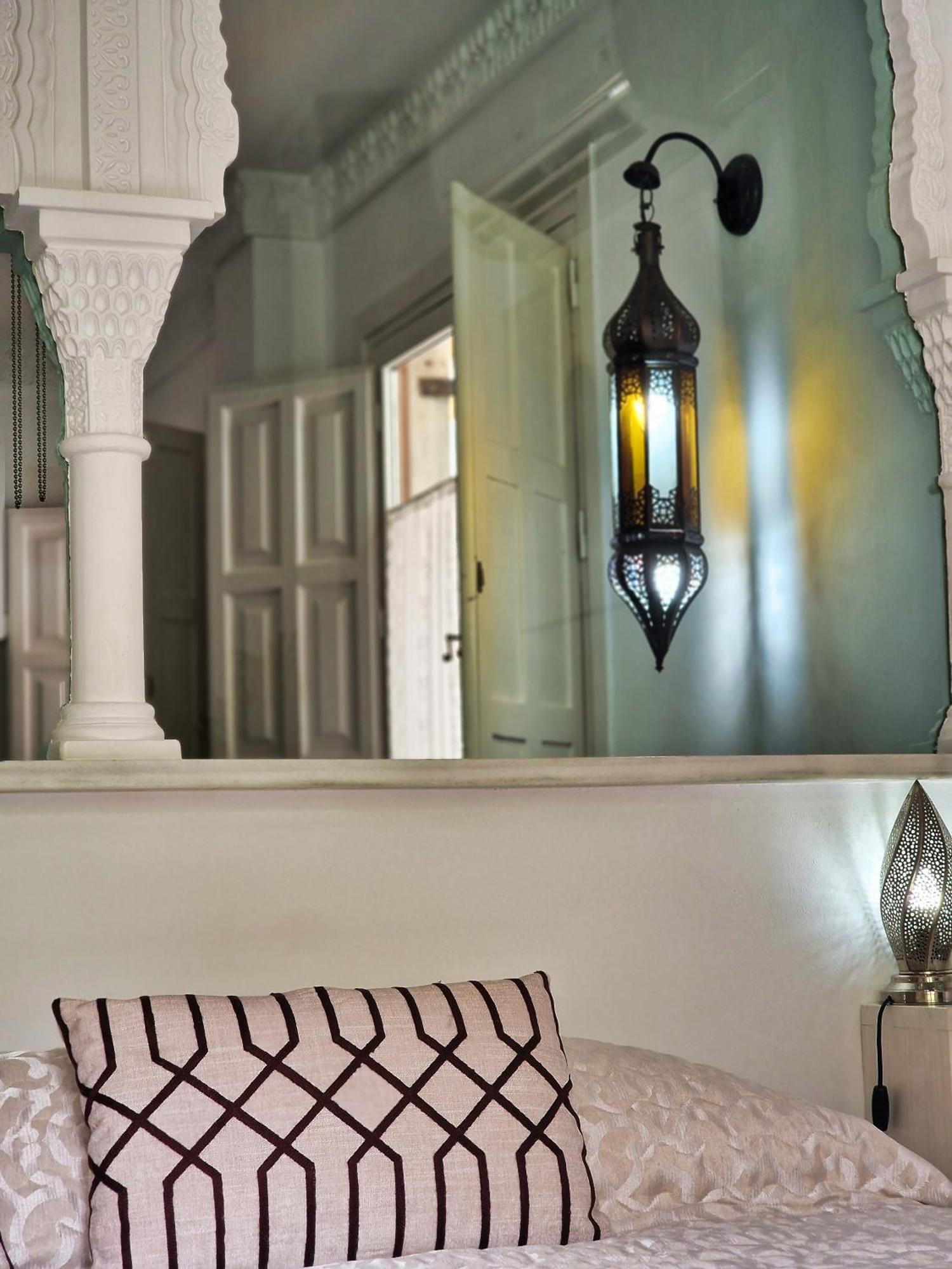 The Nasrid Palace From Your Bed ! Гранада Екстер'єр фото